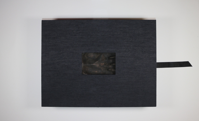 Imprints and Artifacts = Pragungen und Werkstuke / Diane Samuels